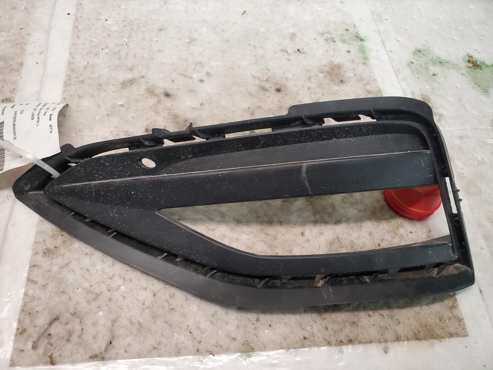 Grille for Volkswagen vehicles