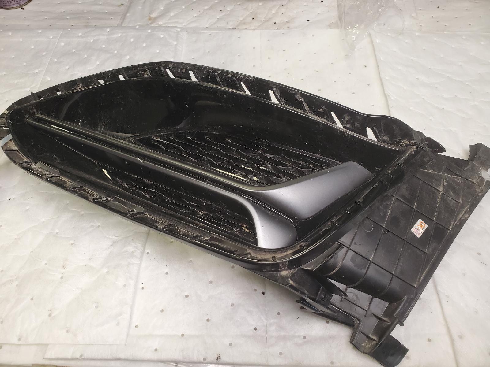 Grille for Hyundai vehicles