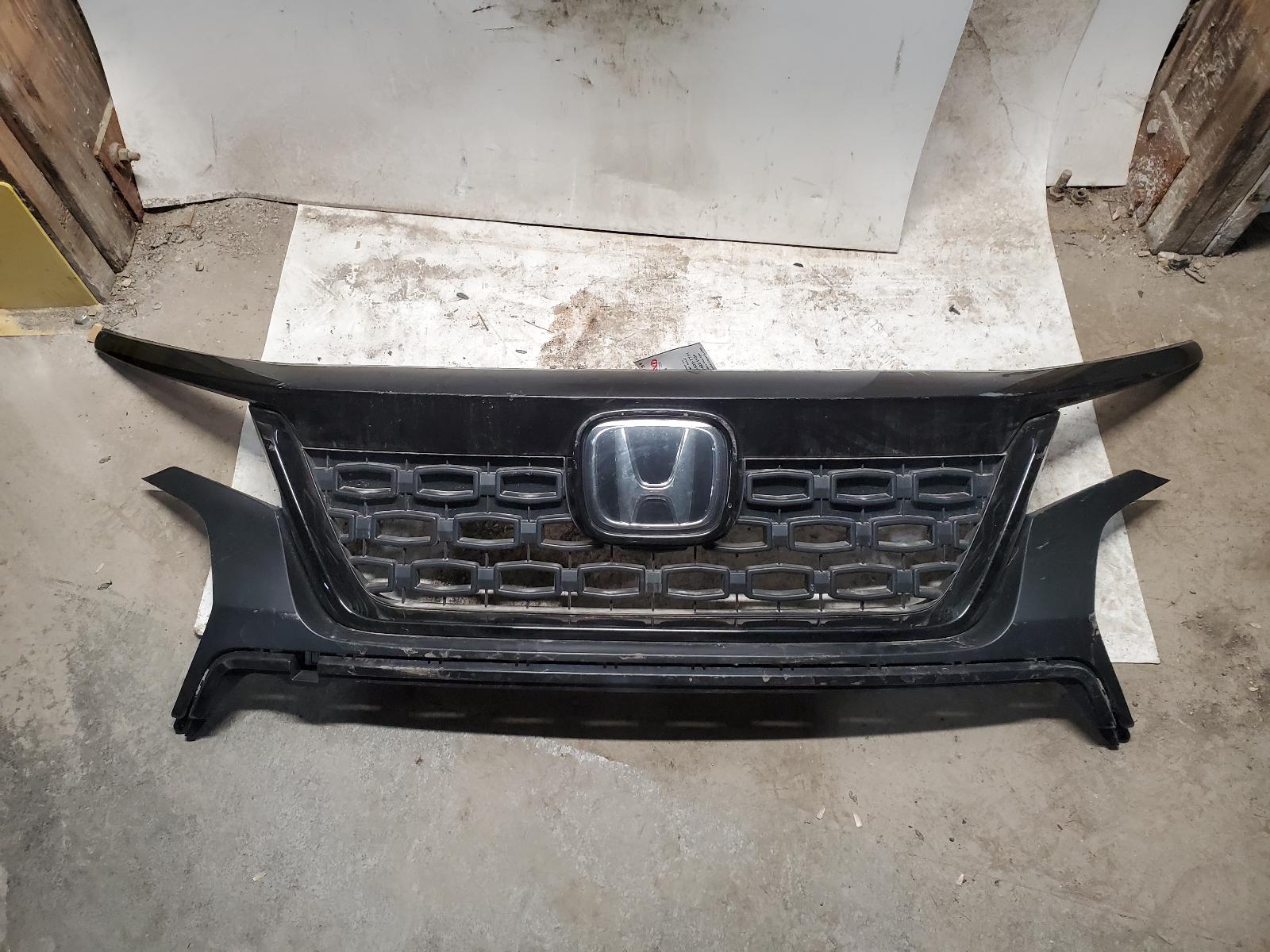 Grille for Honda vehicles