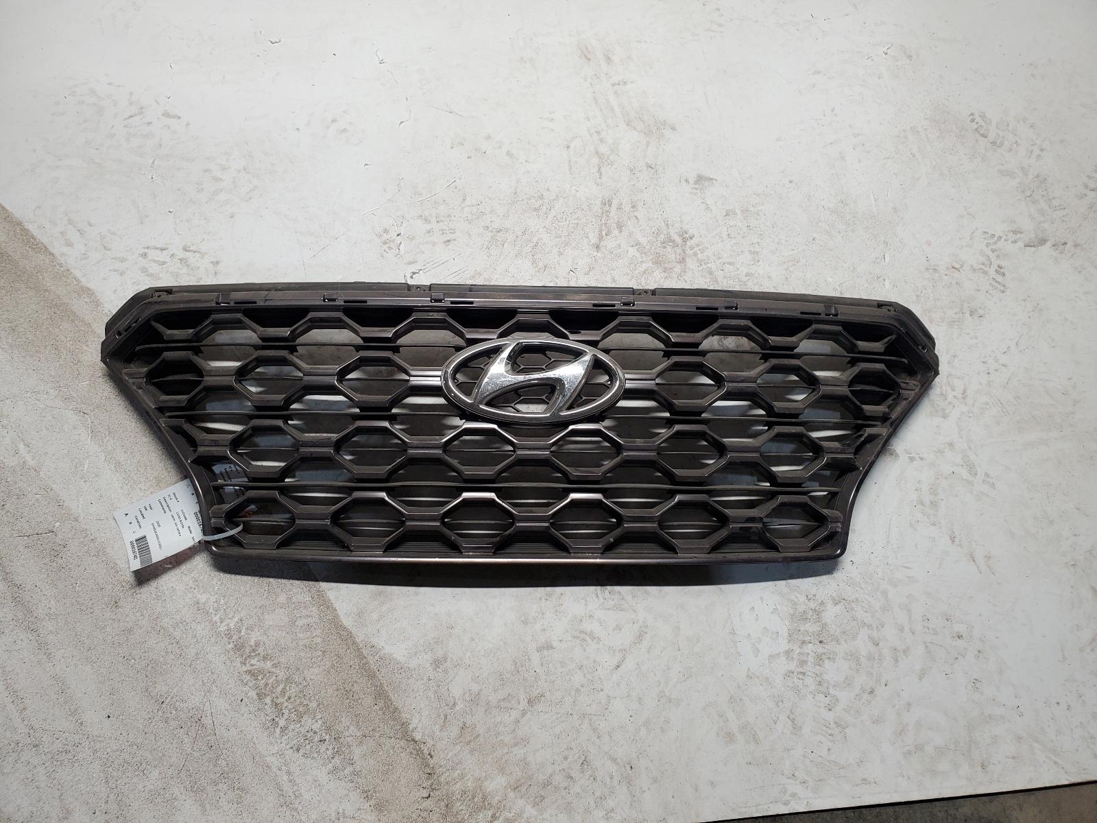 Grille for Hyundai vehicles
