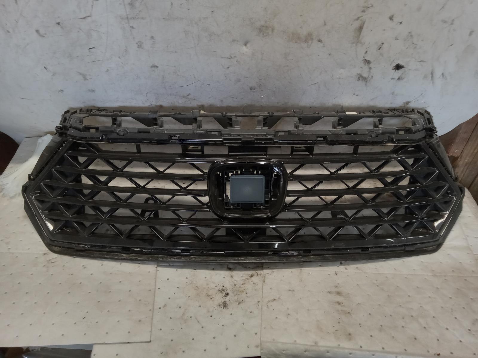 Grille for Honda vehicles