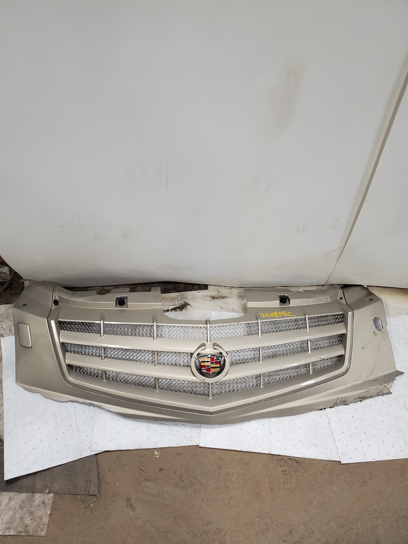 Grille for Cadillac vehicles
