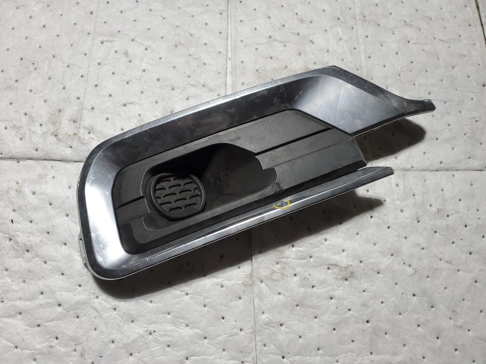 Grille for GMC vehicles