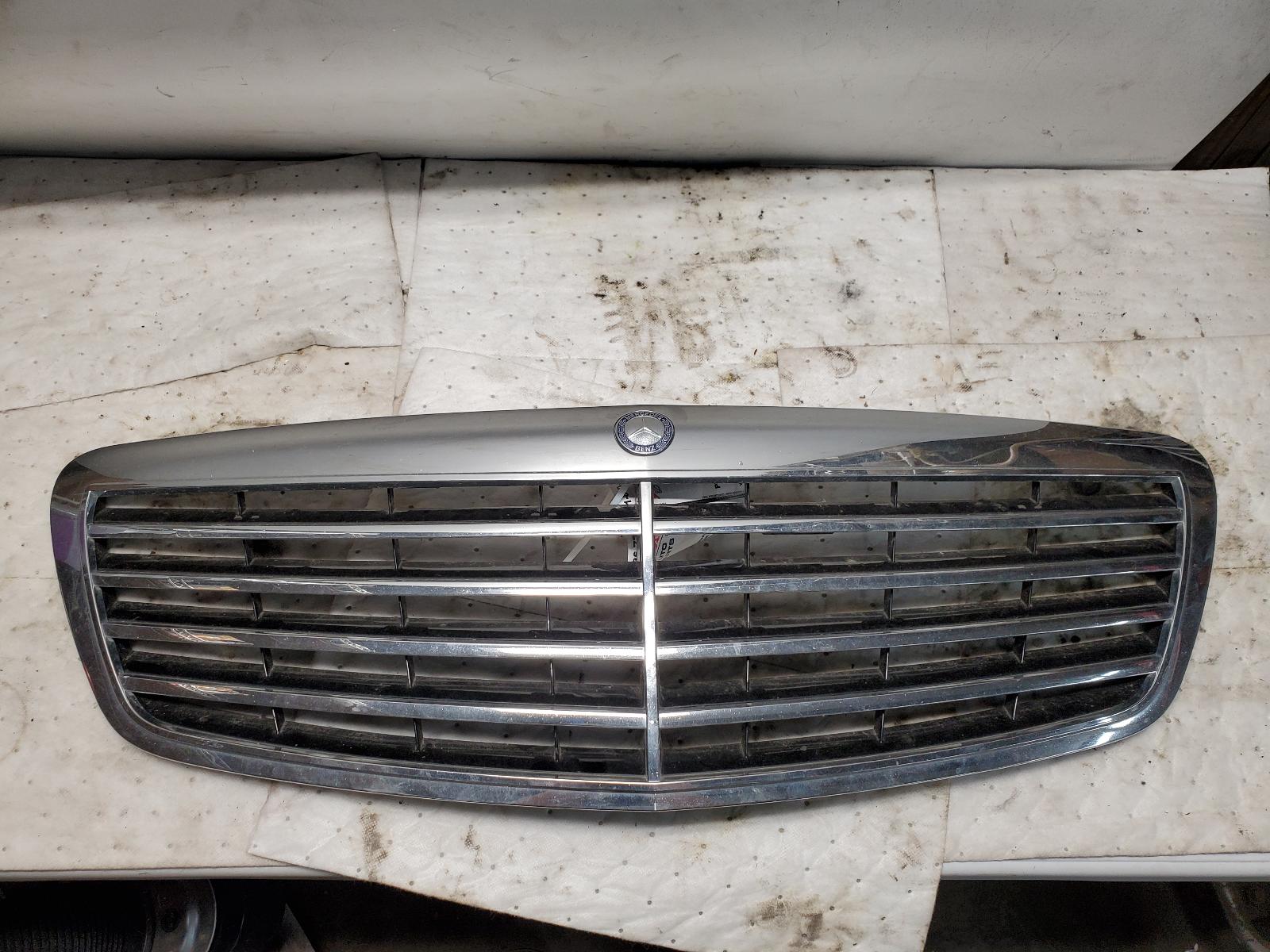 Grille for Mercedes-Benz vehicles