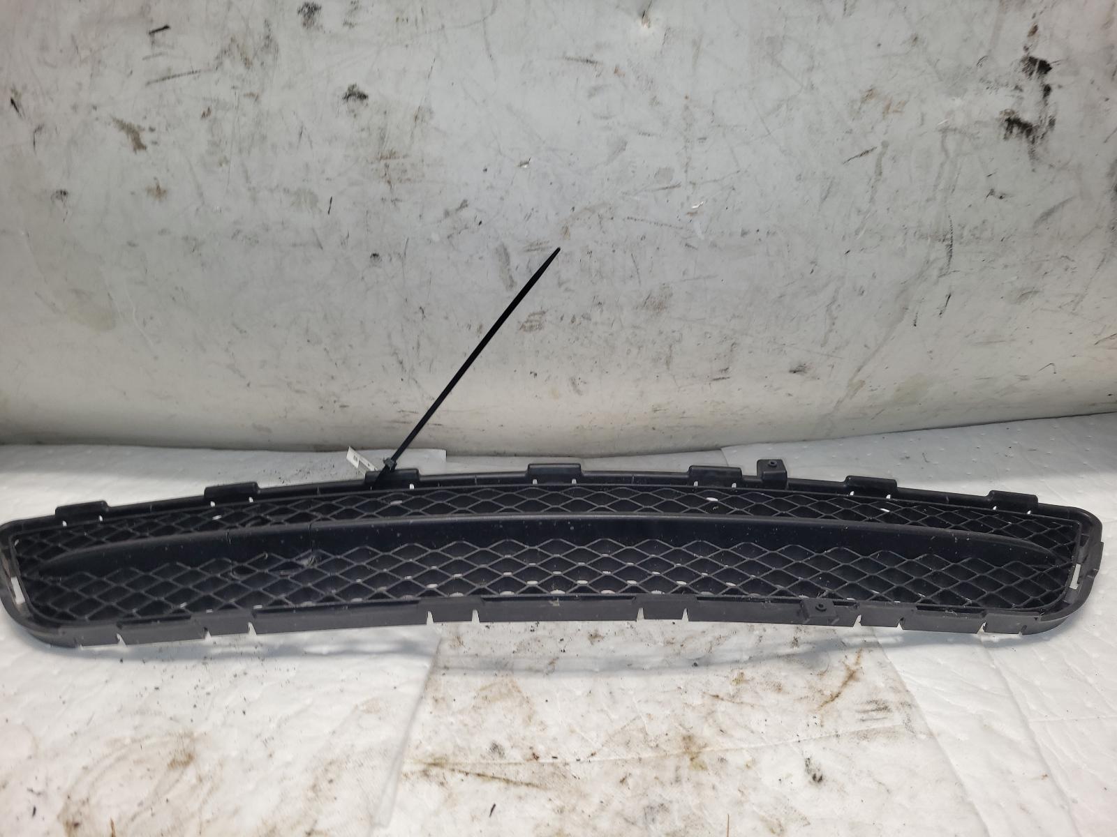 Grille for Infiniti vehicles