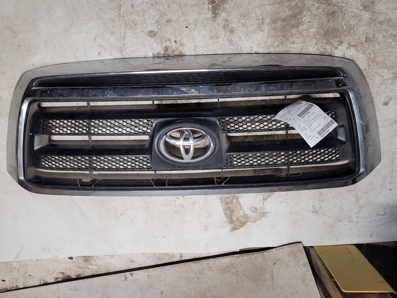 Grille for Toyota vehicles