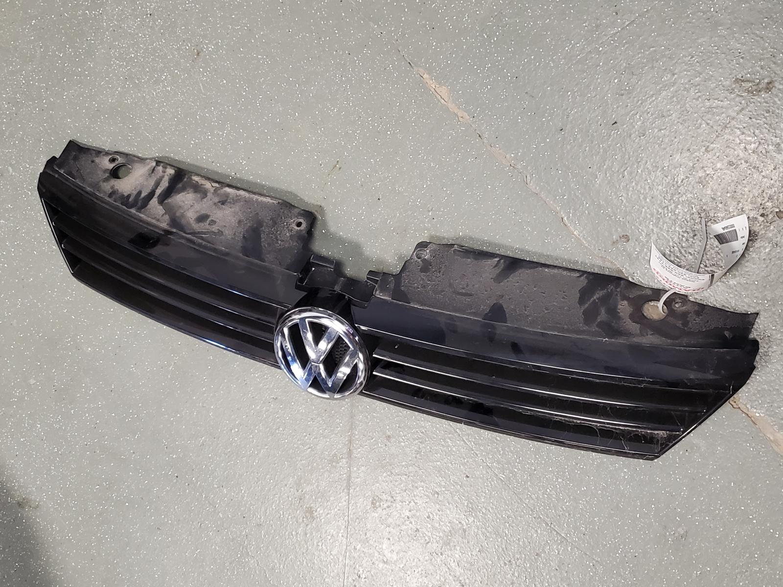 Grille for Volkswagen vehicles
