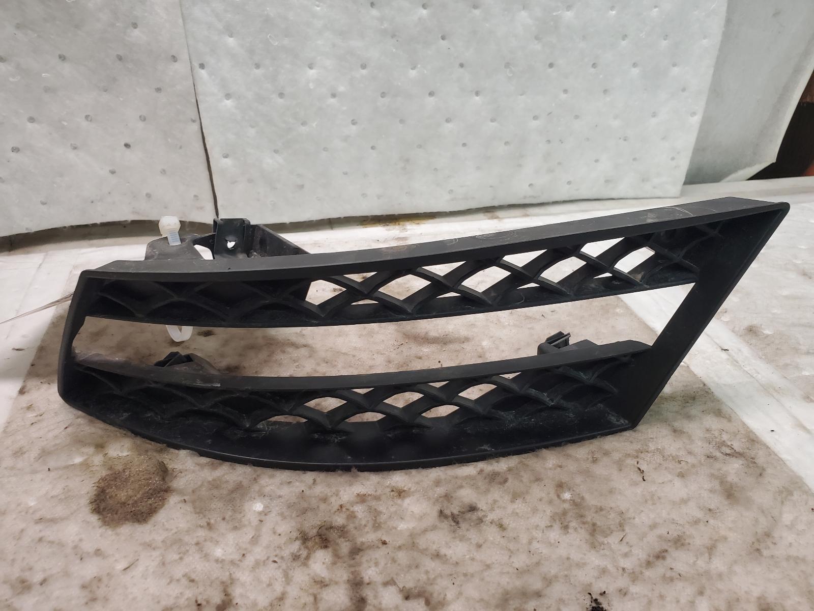 Grille for Mercedes-Benz vehicles