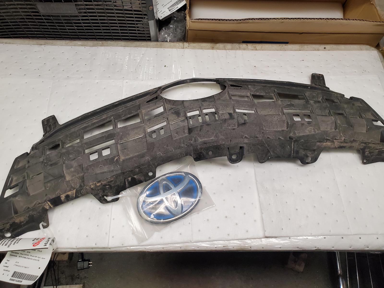 Grille for Toyota vehicles