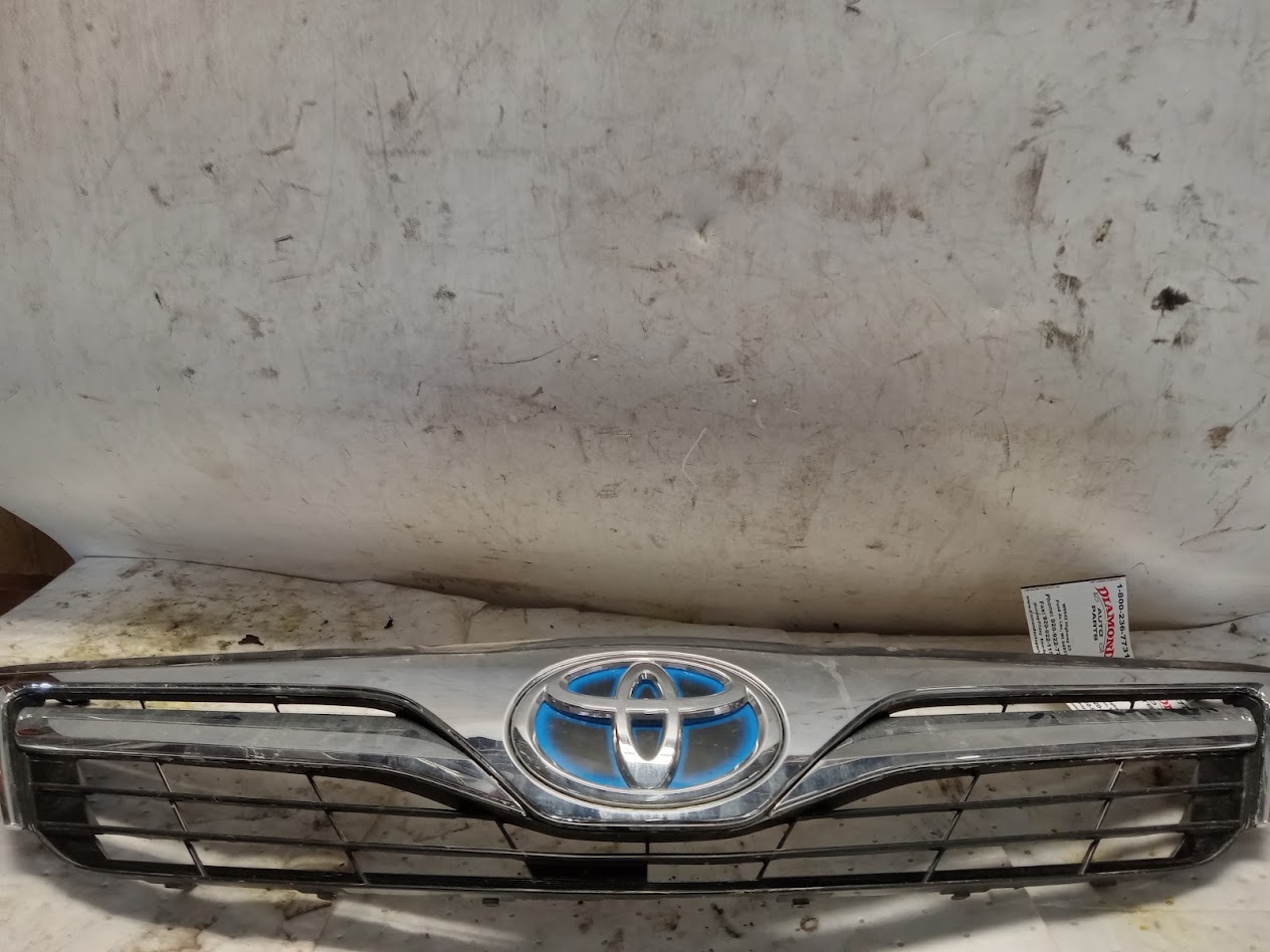 Grille for Toyota vehicles
