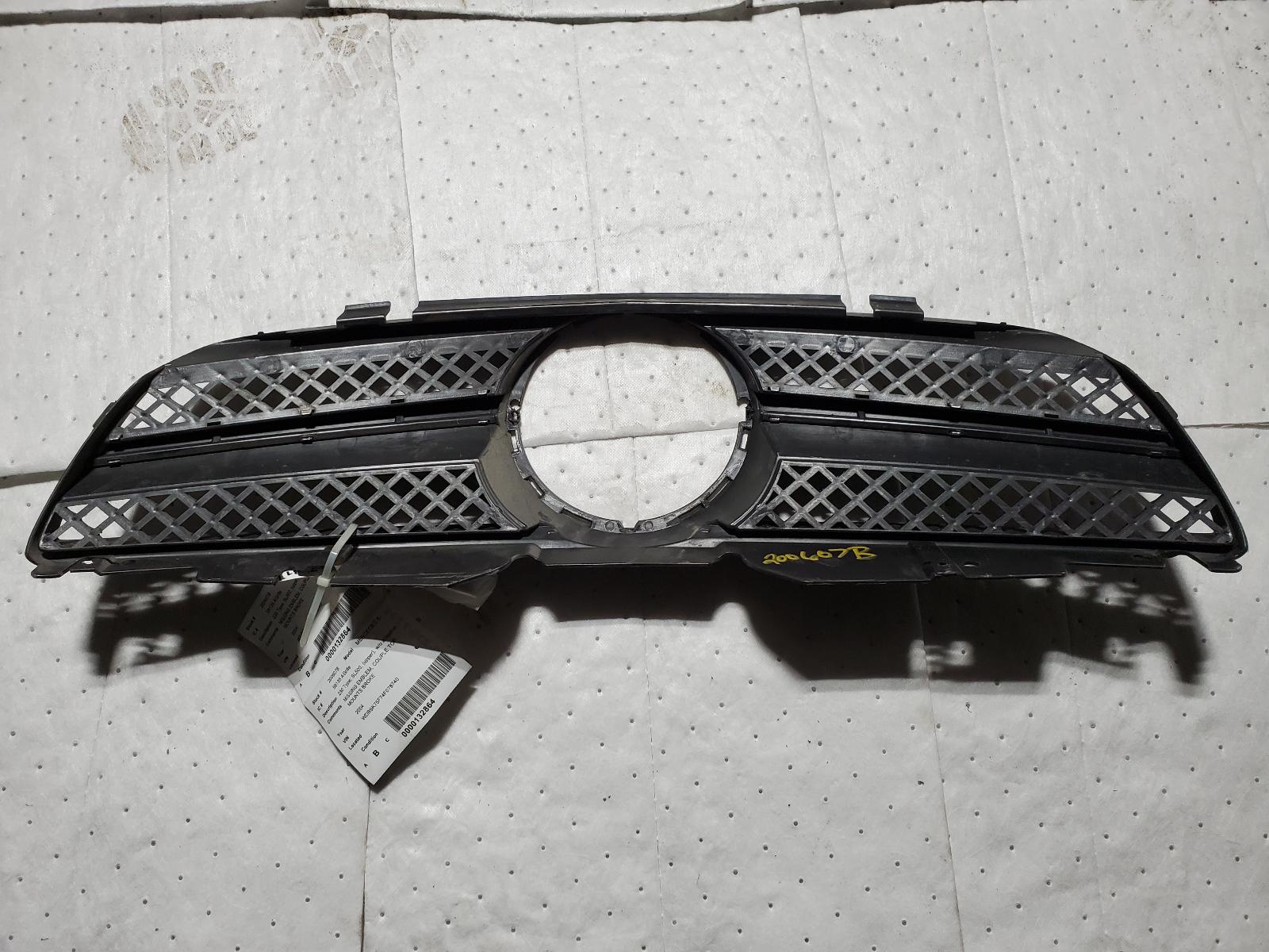 Grille for Mercedes-Benz vehicles
