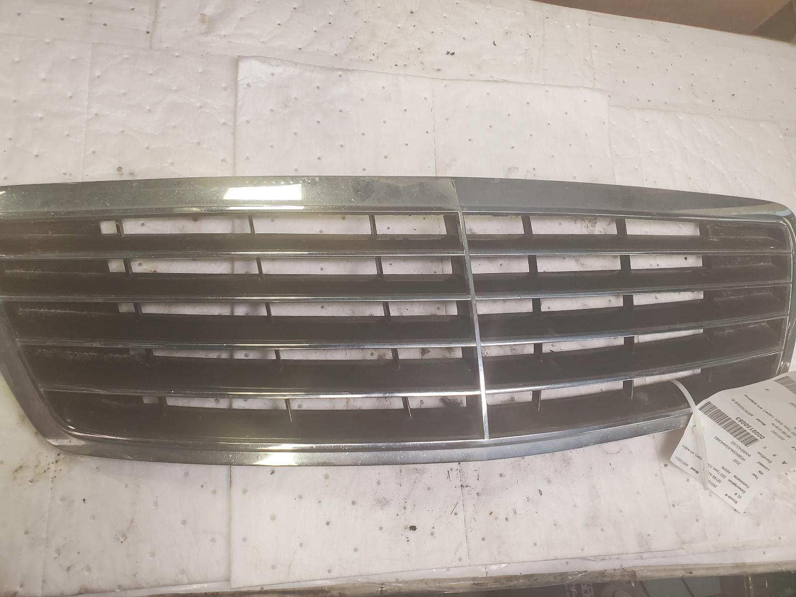 Grille for Mercedes-Benz vehicles