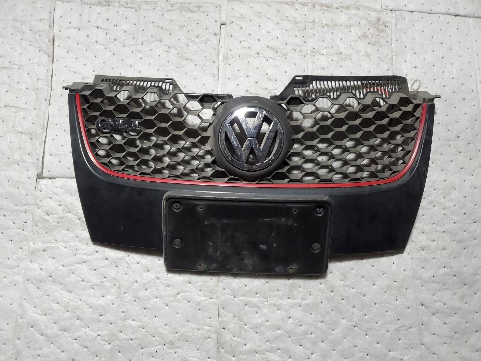 Grille for Volkswagen vehicles