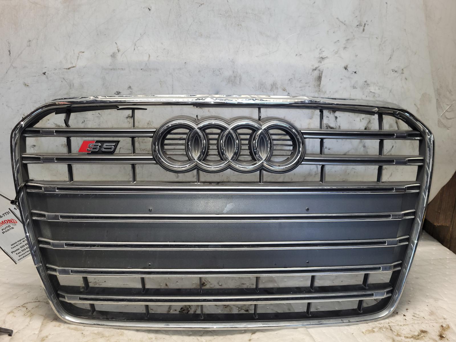 Grille for Audi vehicles