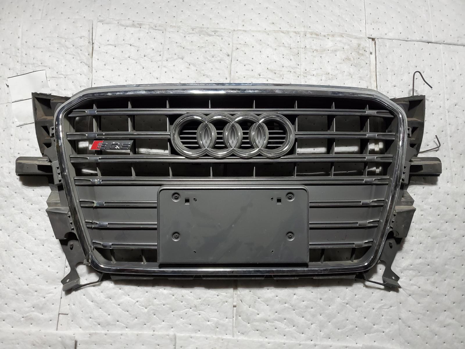Grille for Audi vehicles