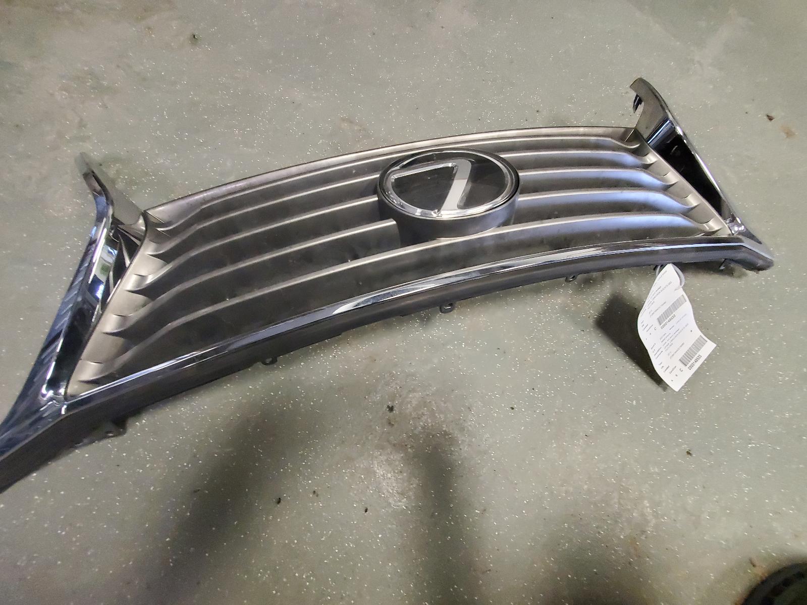 Grille for Lexus vehicles