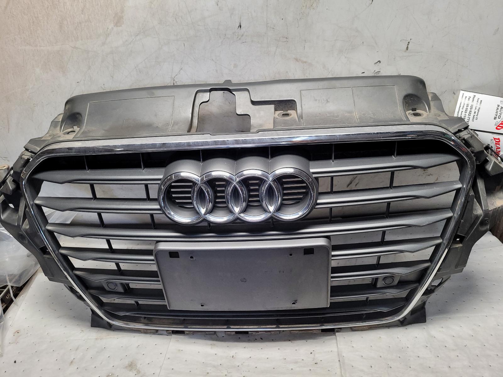 Grille for Audi vehicles