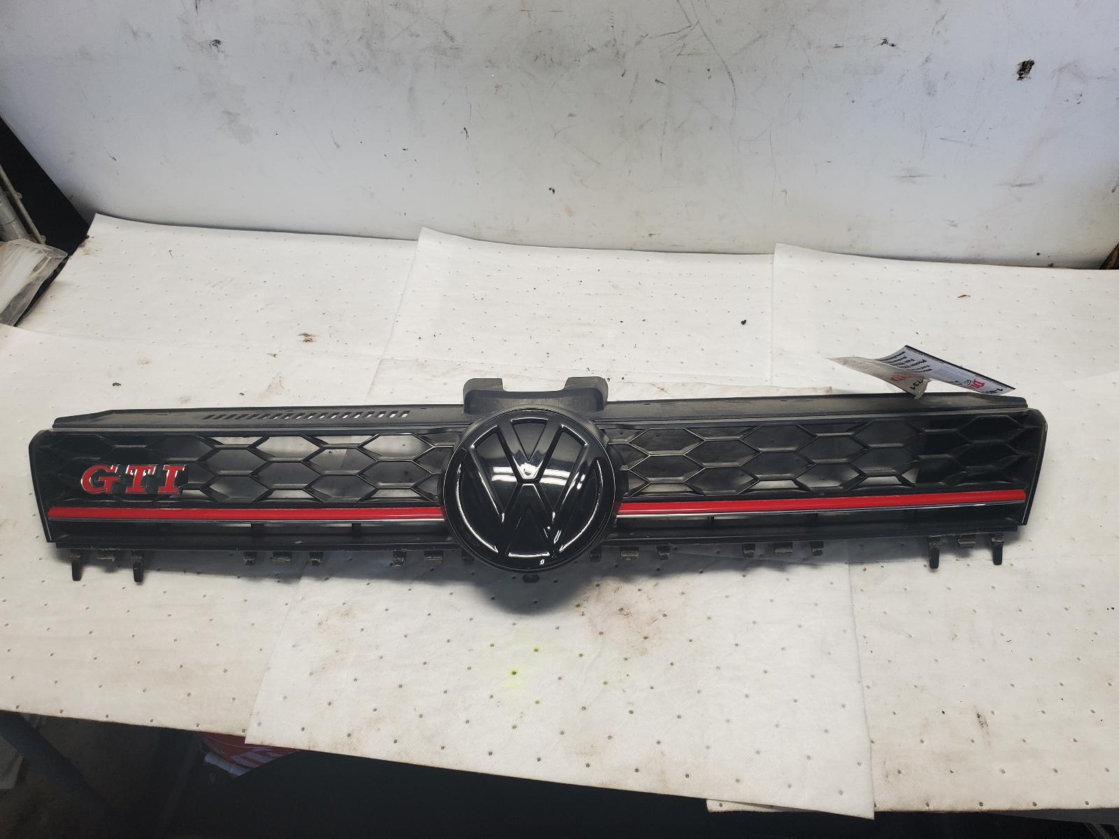 Grille for Volkswagen vehicles
