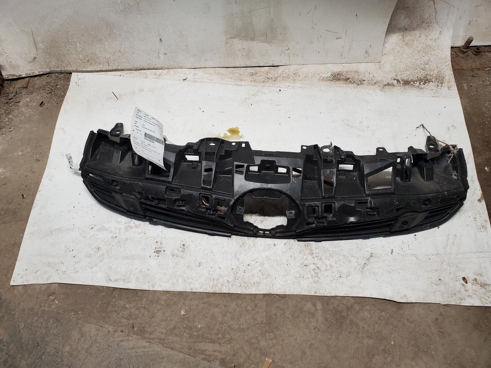 Grille for Toyota vehicles