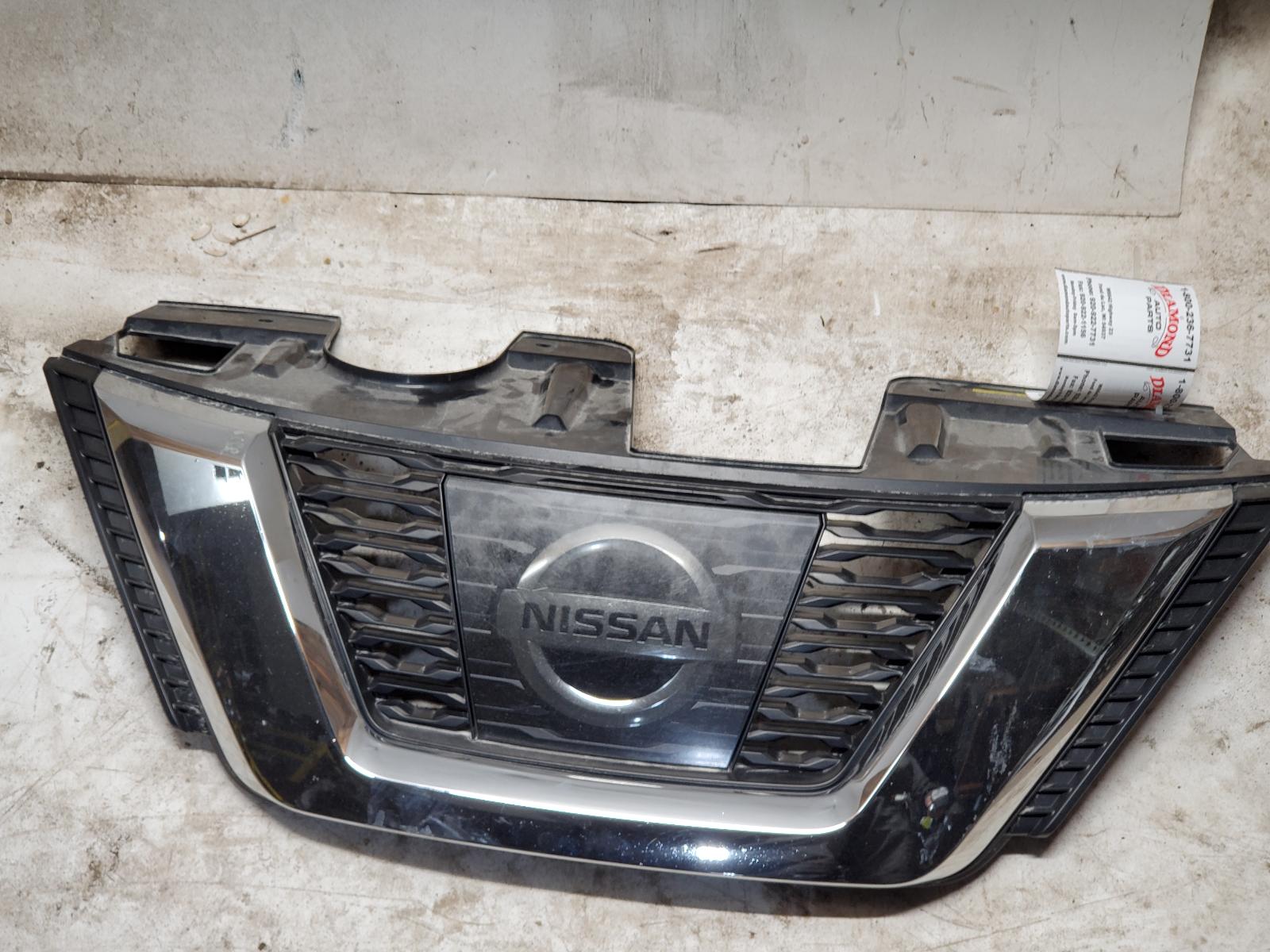 Grille for Nissan vehicles