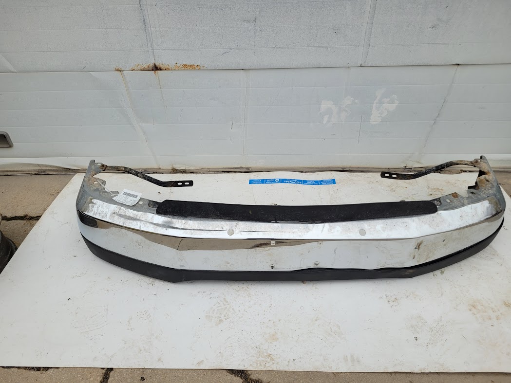 Front Bumper Assembly for Chevrolet and GMC vehicles