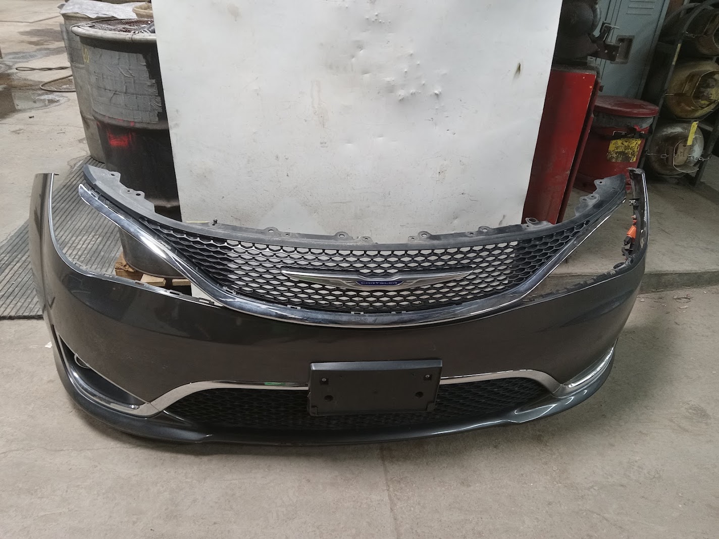 Front Bumper Assembly for Chrysler vehicles