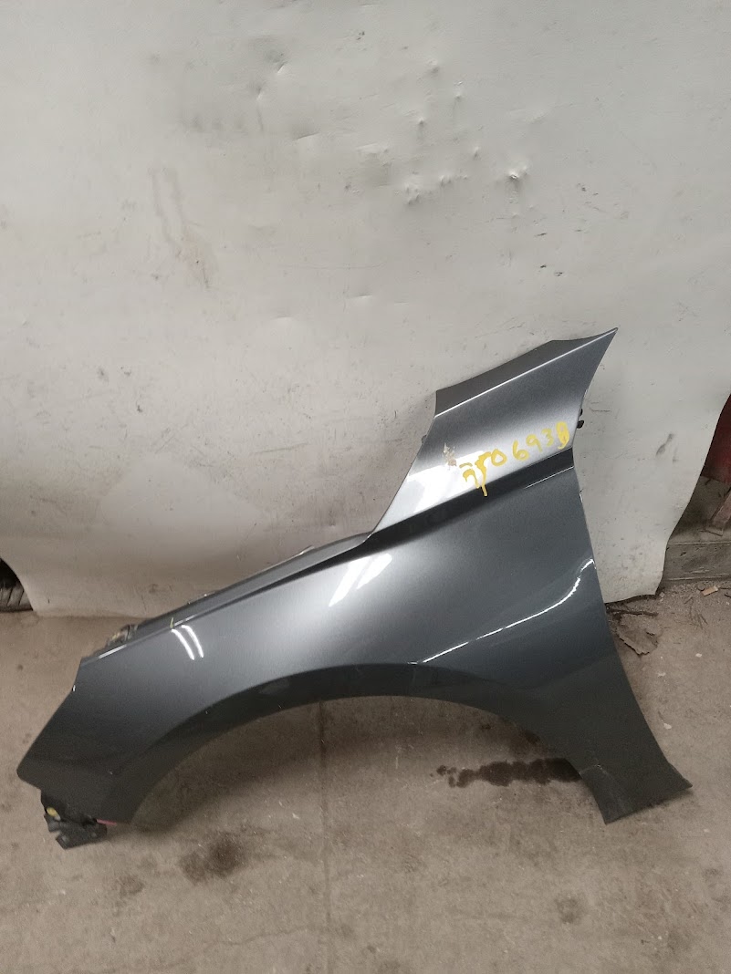 Fender for Nissan vehicles