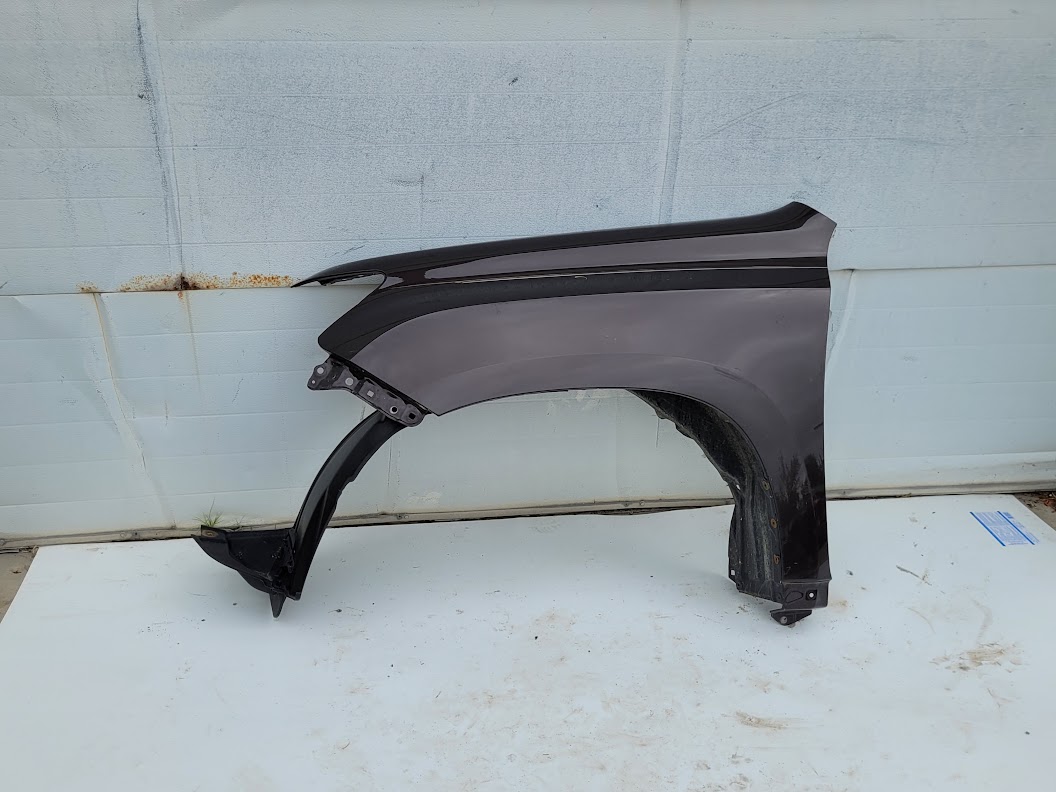 Fender for Lexus vehicles