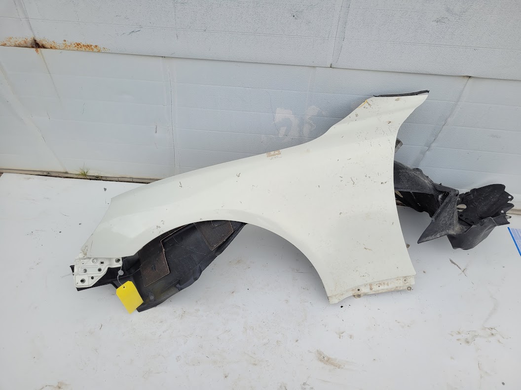 Fender for Lexus vehicles