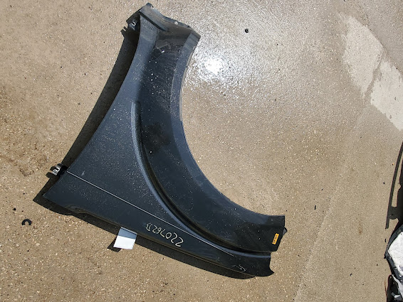Fender for Nissan vehicles