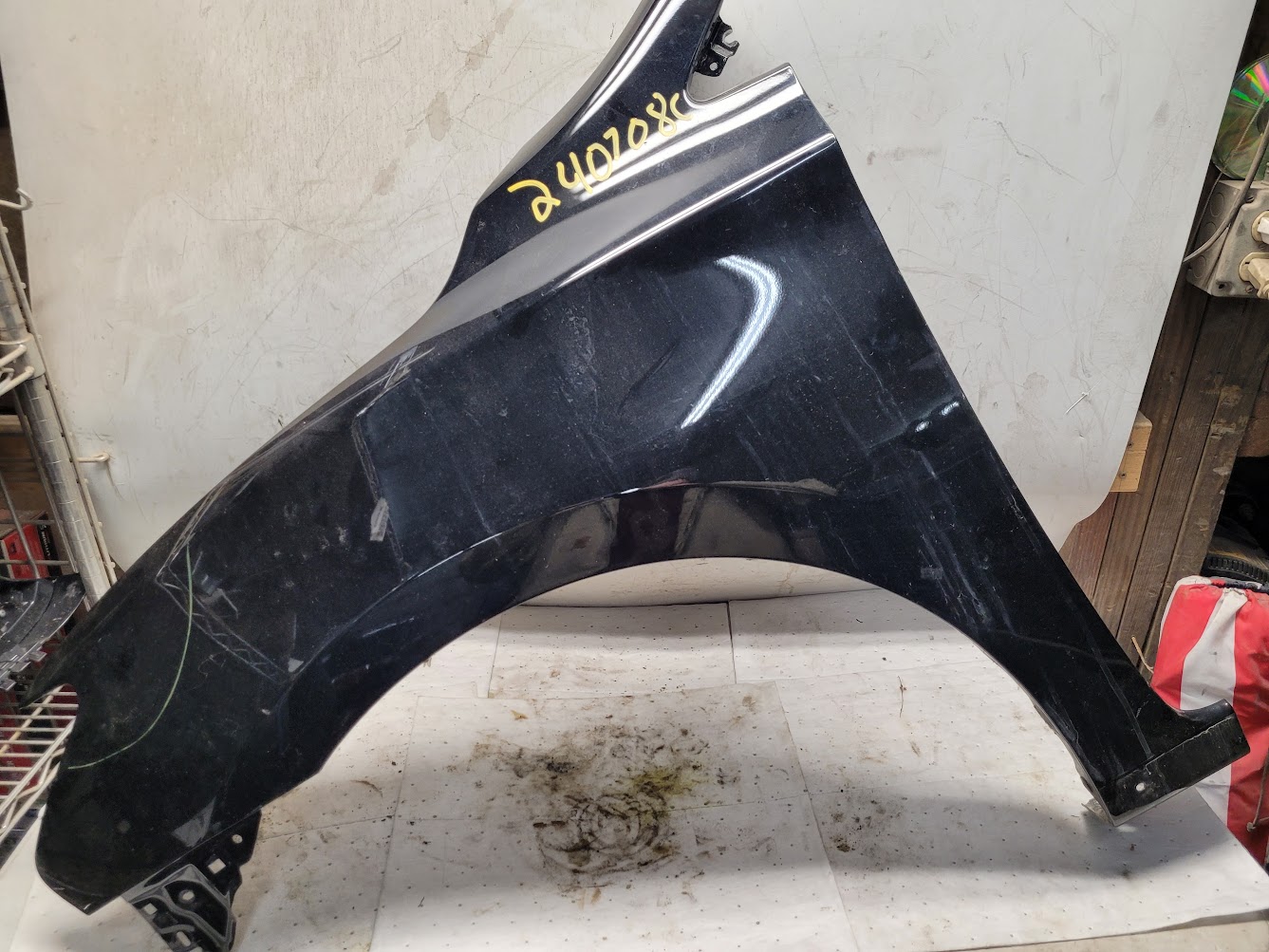 Fender for Nissan vehicles