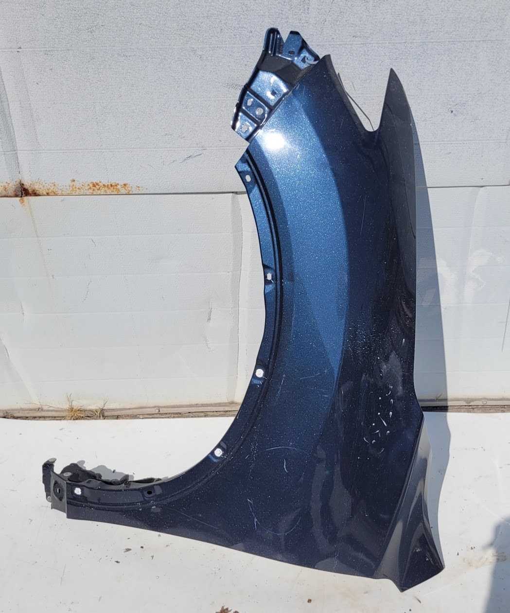 Fender for Nissan vehicles