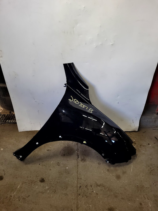 Fender for Nissan vehicles