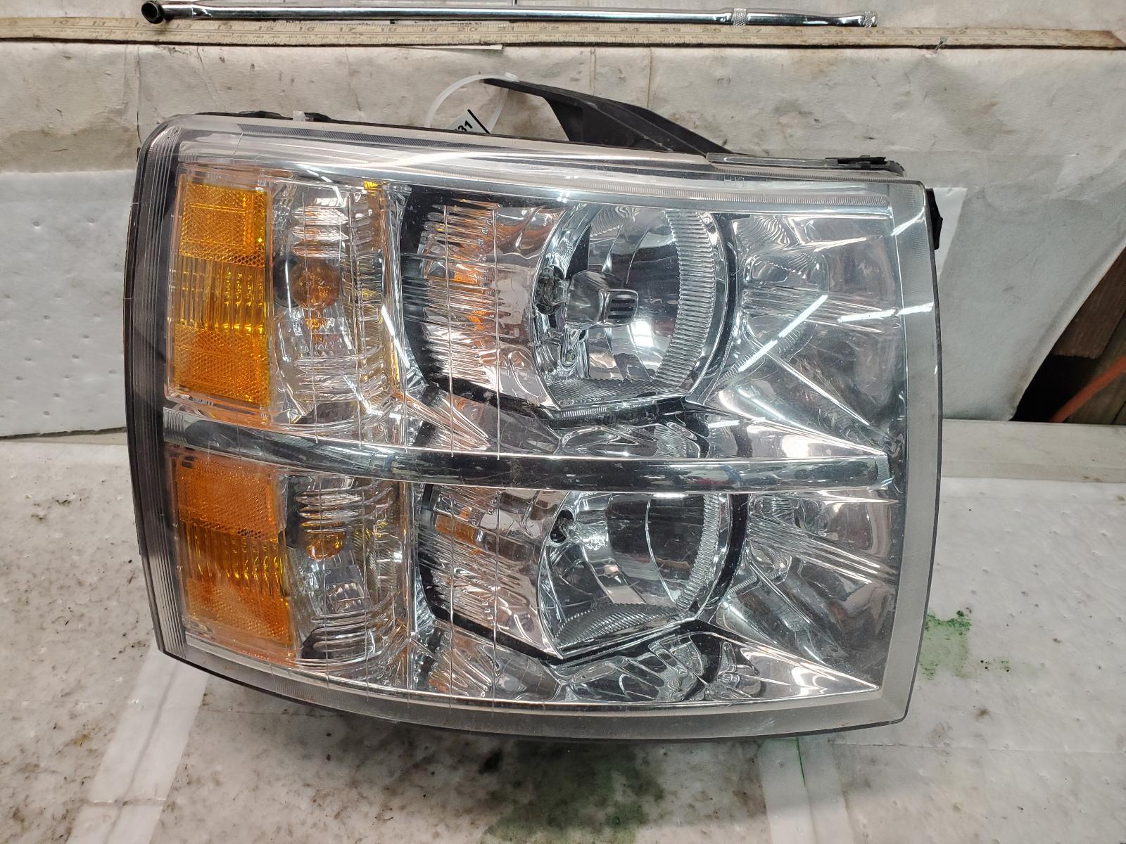 Headlight Assembly for Chevrolet vehicles