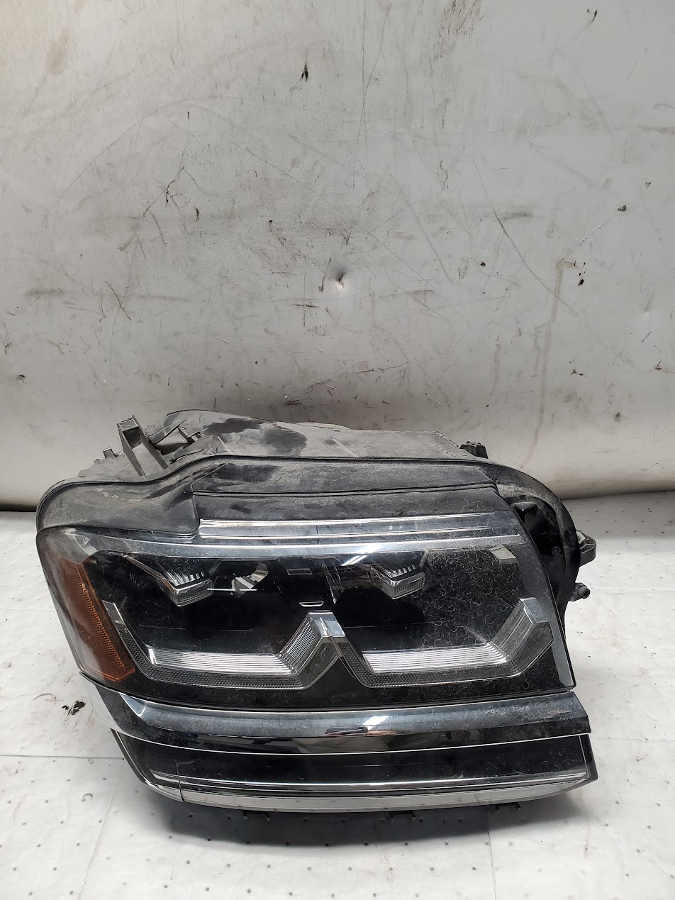 Headlight Assembly for Volkswagen vehicles