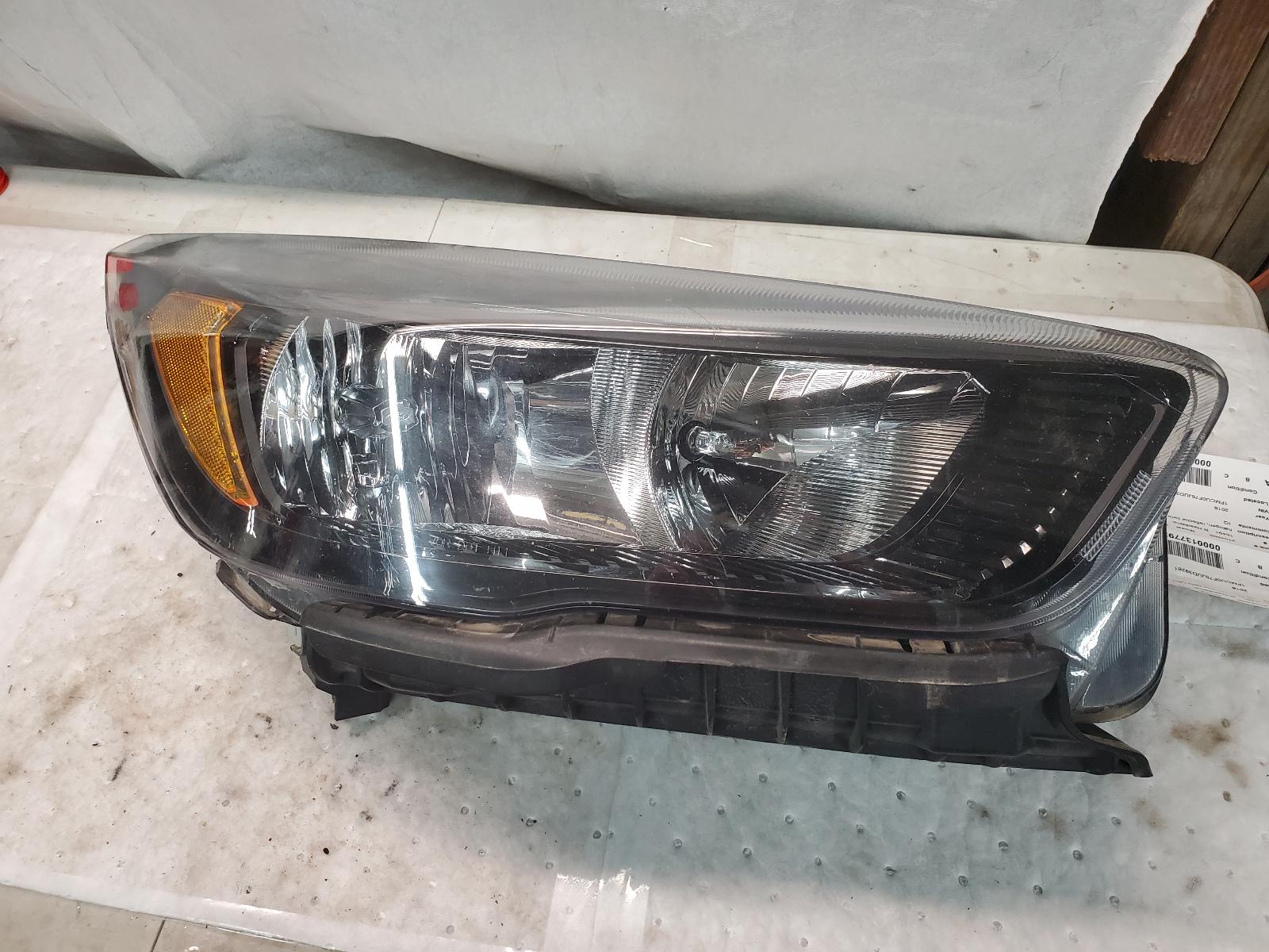 Headlight Assembly for Ford vehicles