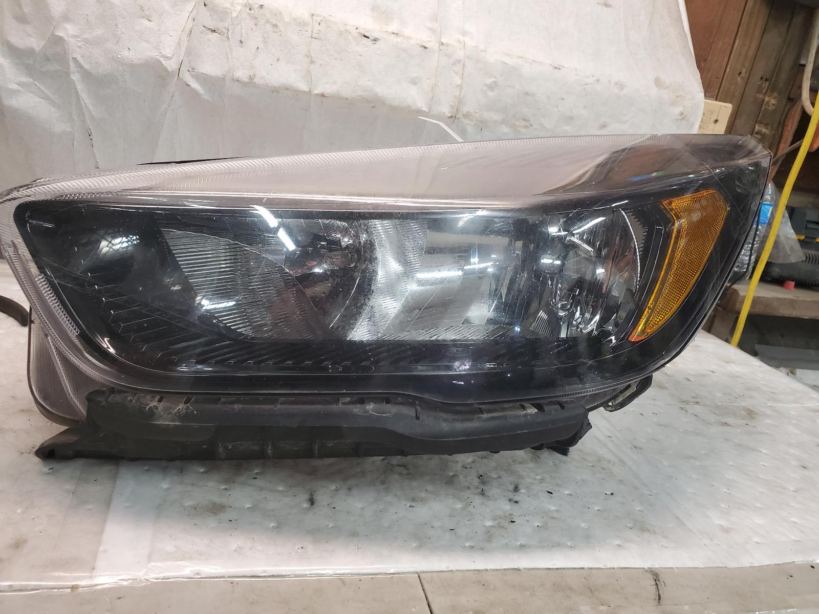 Headlight Assembly for Ford vehicles