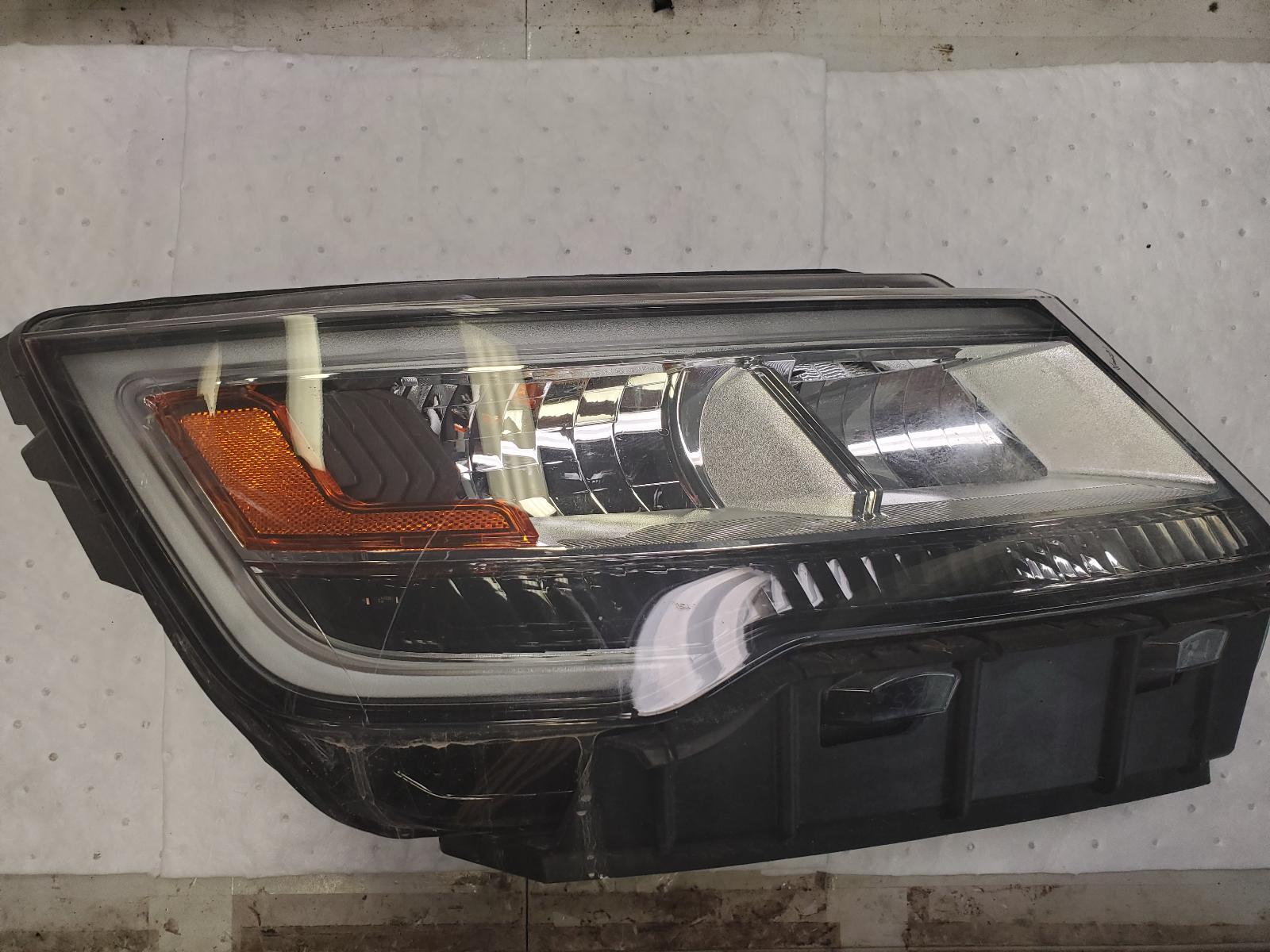 Headlight Assembly for Ford vehicles