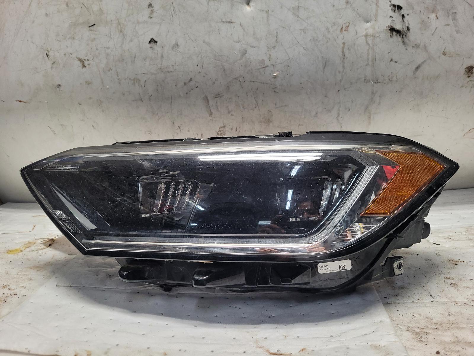 Headlight Assembly for Volkswagen vehicles