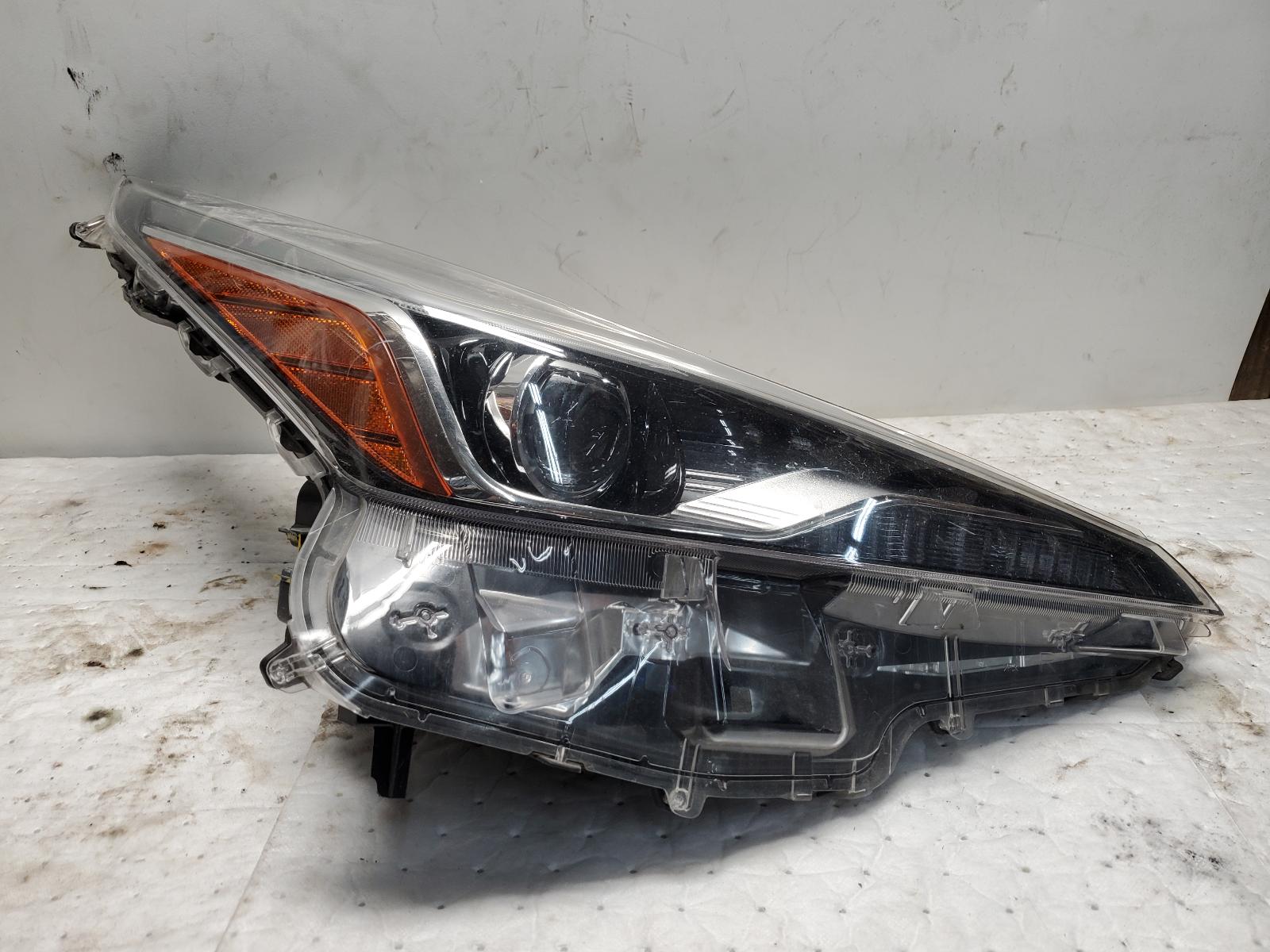 Headlight Assembly for Toyota vehicles
