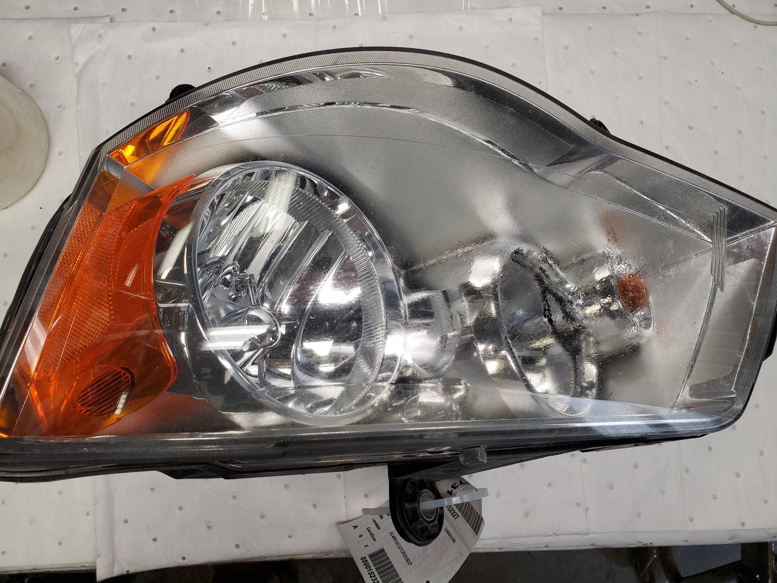 Headlight Assembly for Chrysler and Dodge vehicles