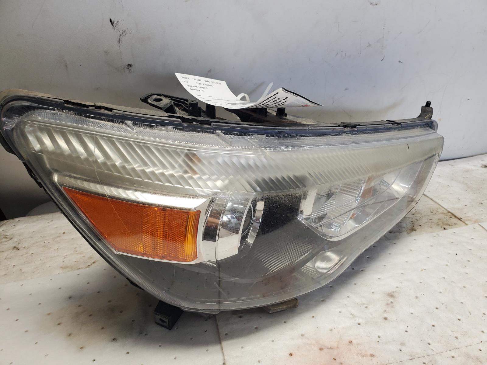 Headlight Assembly for Mitsubishi vehicles