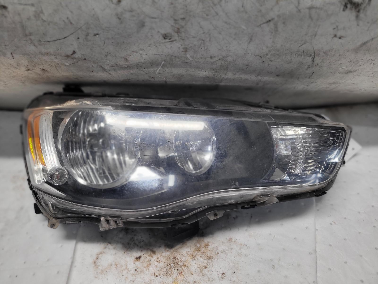 Headlight Assembly for Mitsubishi vehicles
