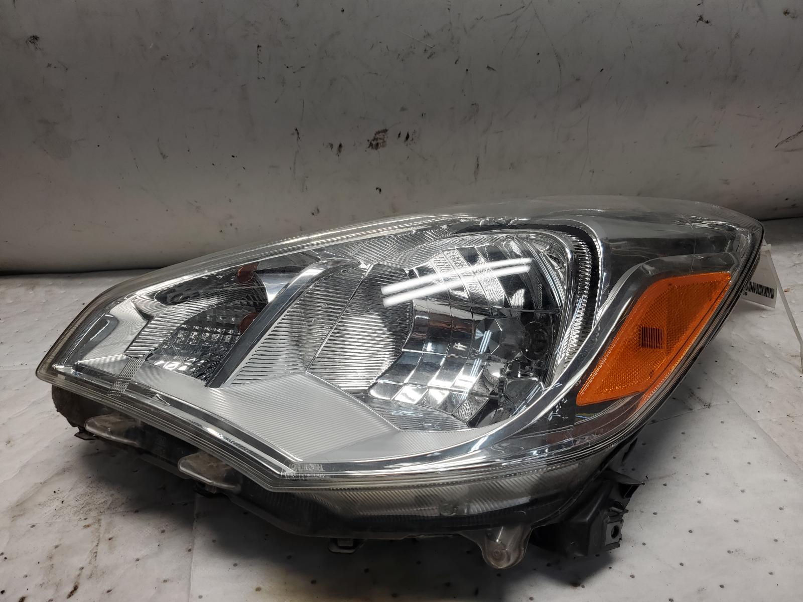 Headlight Assembly for Mitsubishi vehicles