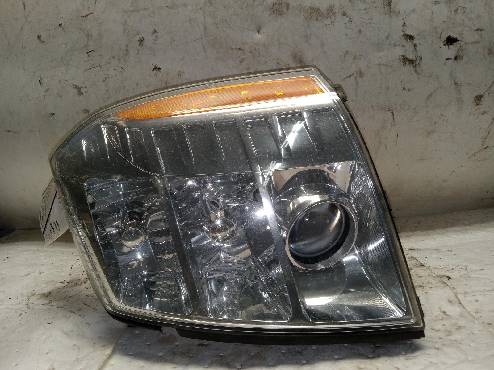 Headlight Assembly for Cadillac vehicles