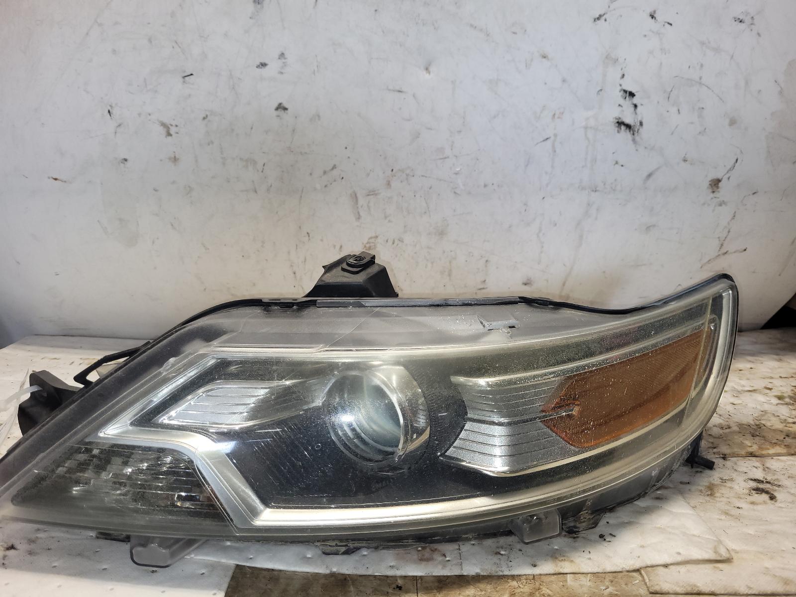 Headlight Assembly for Ford vehicles