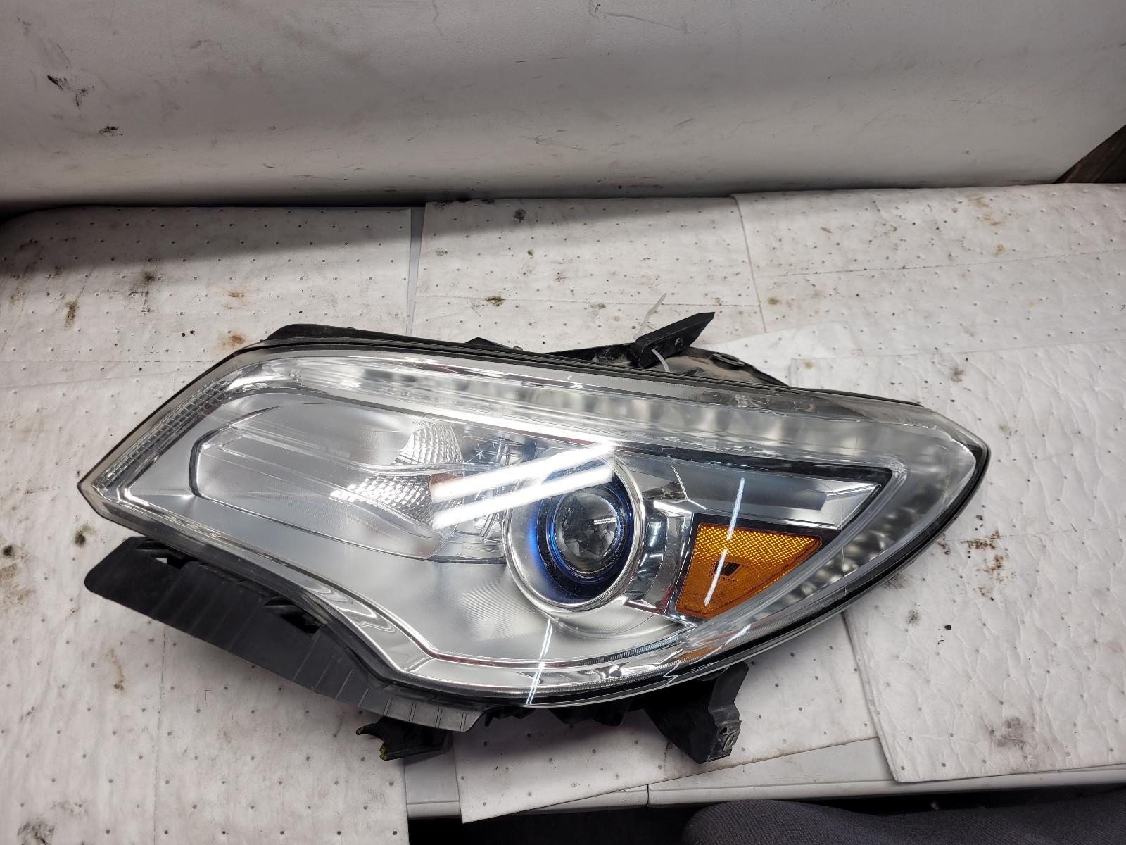 Headlight Assembly for Buick vehicles