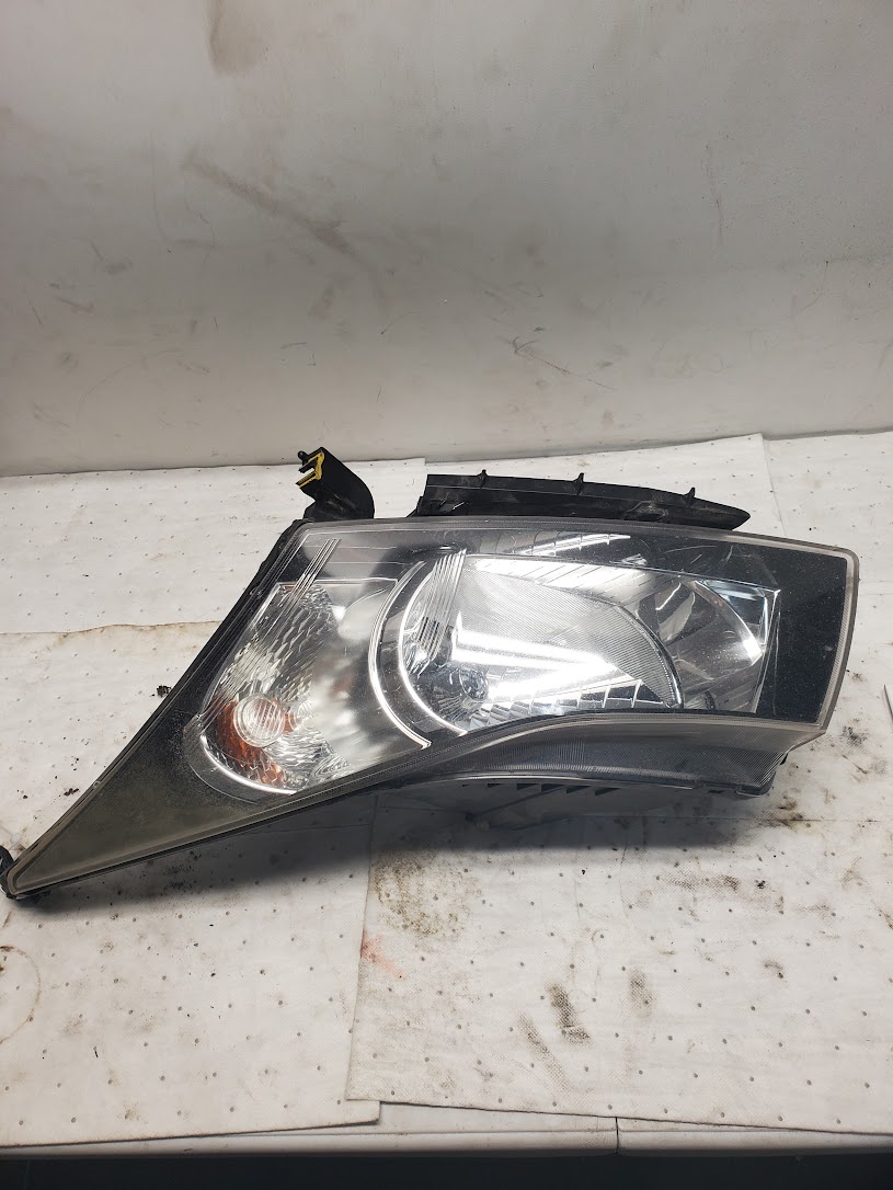 Headlight Assembly for Chevrolet vehicles