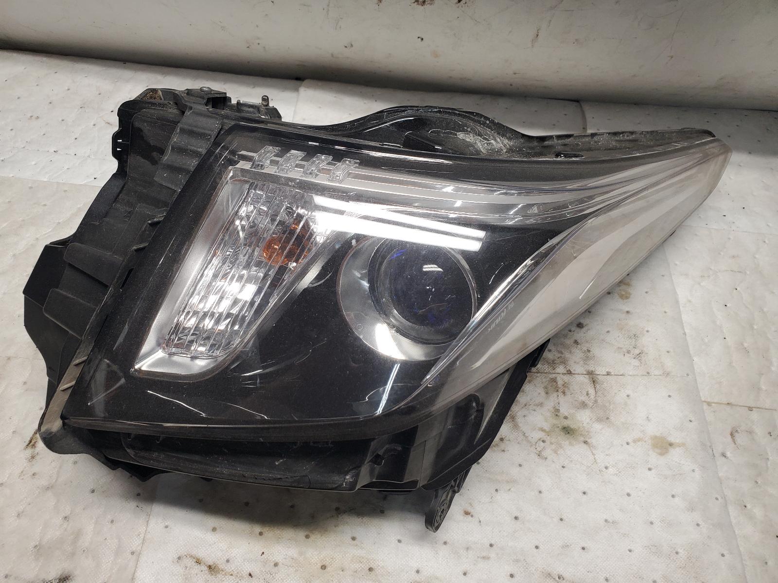 Headlight Assembly for Cadillac vehicles