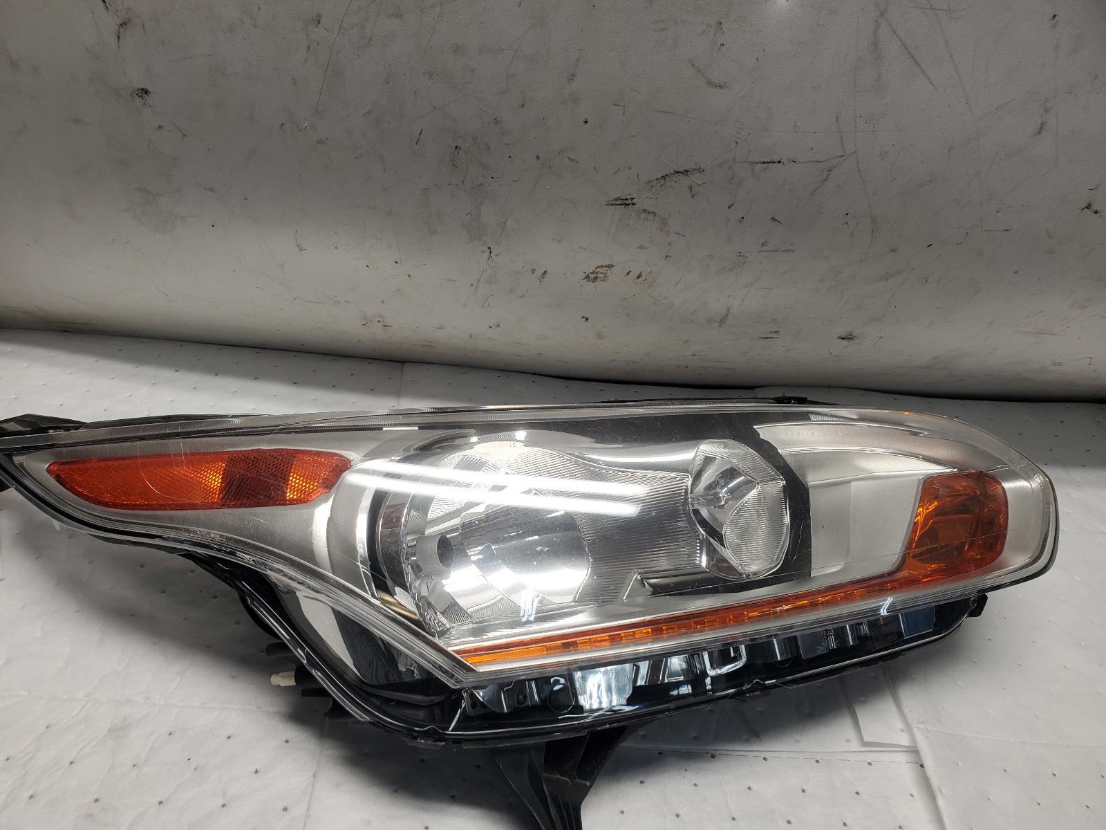 Headlight Assembly for Ford vehicles